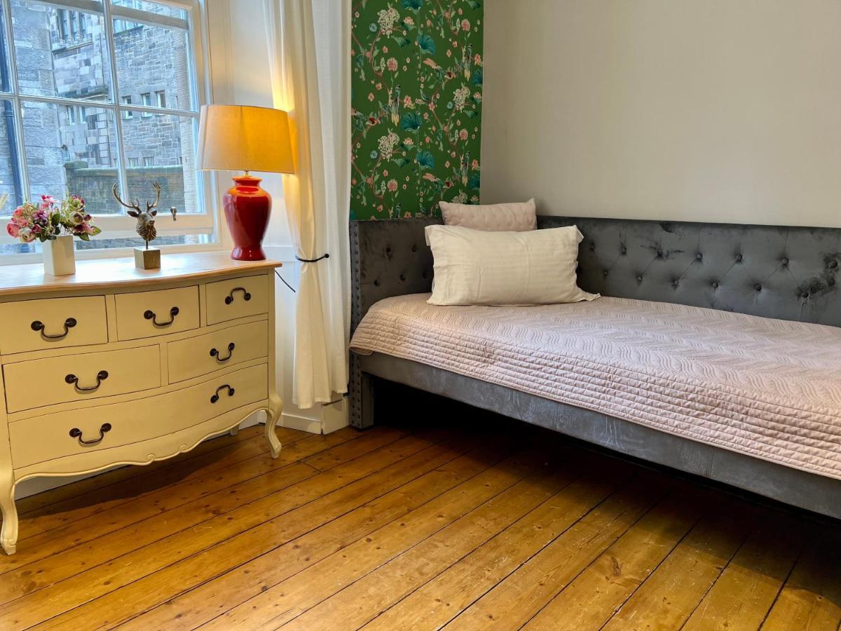 Old Town Centre Apartment 5 Mins To Edinburgh Castle Екстер'єр фото
